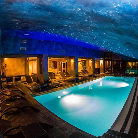 فندق Al Castello Wellness 4*