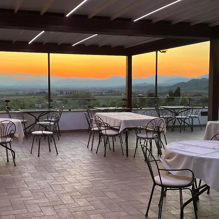 Al Castello Wellness فندق Cividale del Friuli