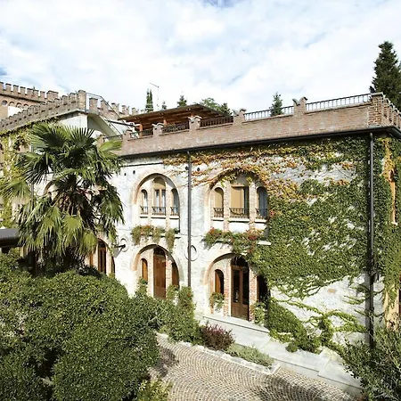 فندق Al Castello Wellness 4*